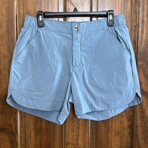 The American Outdoorsman Women’s Nylon shorts Large Blue Stretch 32x5 (C-61)
